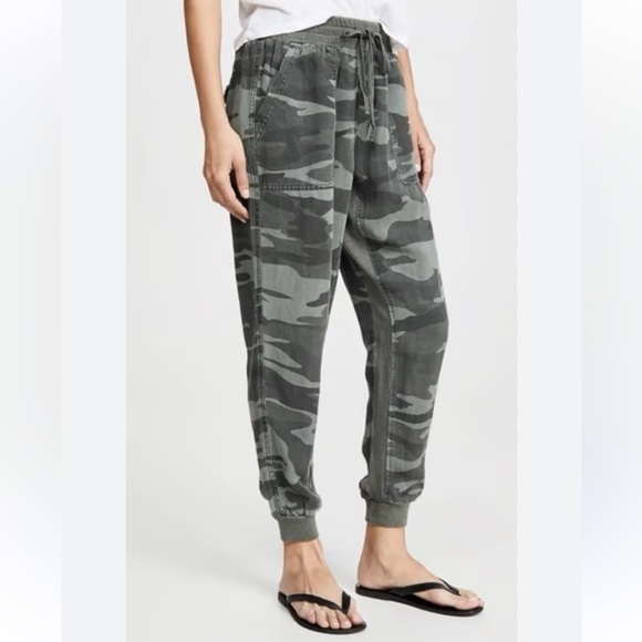 Splendid Pants - Splendid Camouflage Joggers